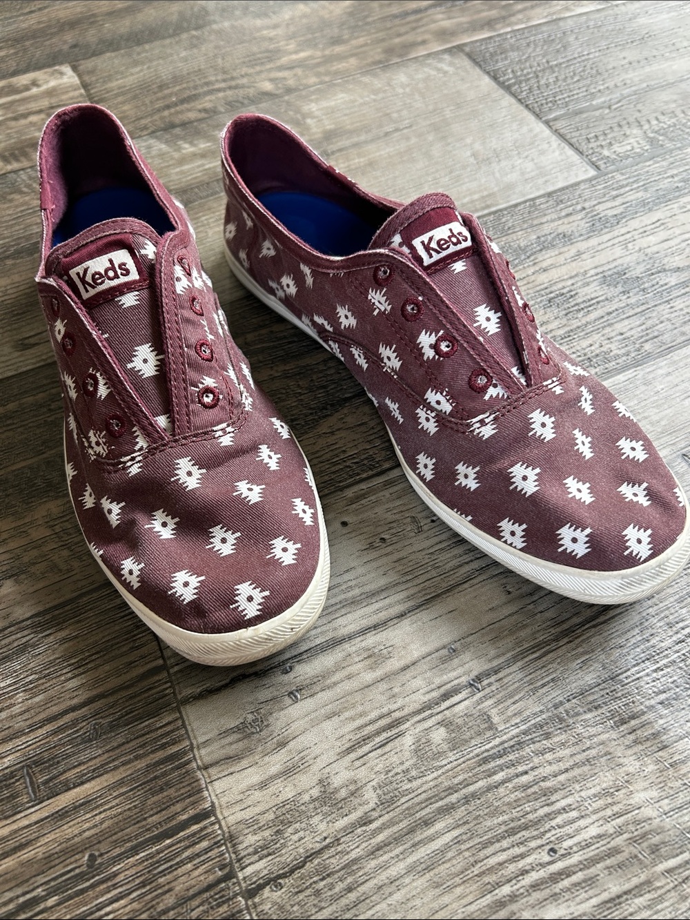 Keds Slip-On Canvas Sneakers in Burgundy with White Print - Picture 4 of 10